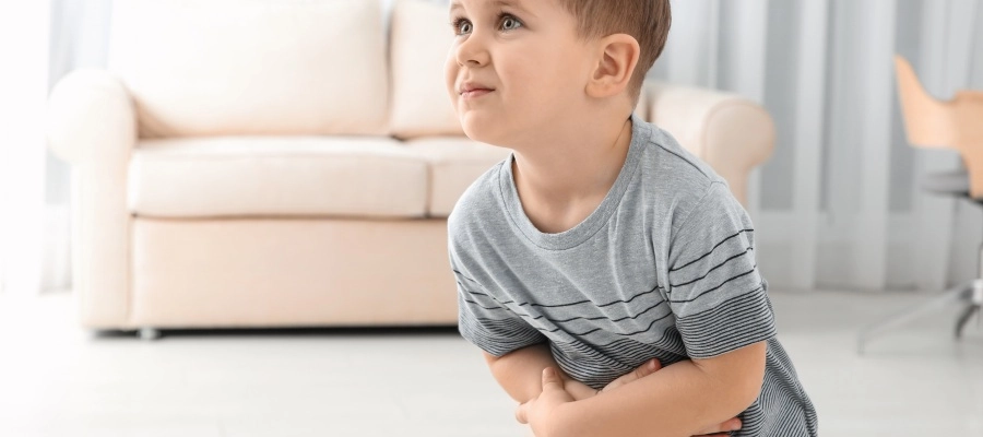 Constipação intestinal infantil causa febre